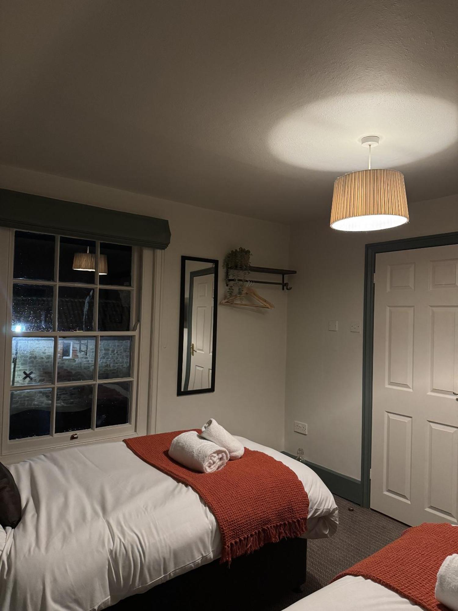 The Whod A Thought It Bed and Breakfast Glastonbury Rum bild